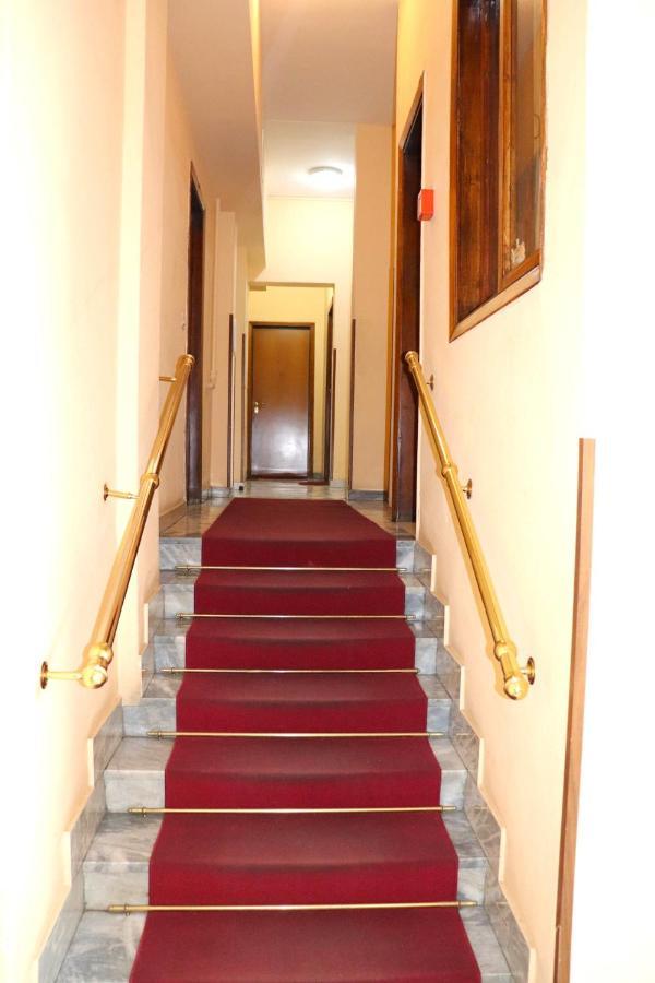 Апартаменты * La Casa Di Arti * 25 Min Dal Duomo Милан Экстерьер фото